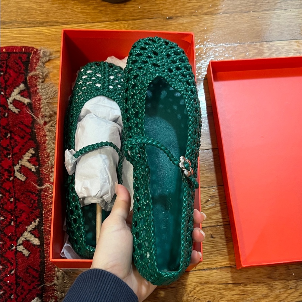Orange Shoe Box - Picture 3 of 4